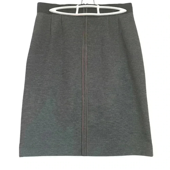 In Wear simple, soft grey pencil skirt. size 10, NWOT - Picture 2 of 4